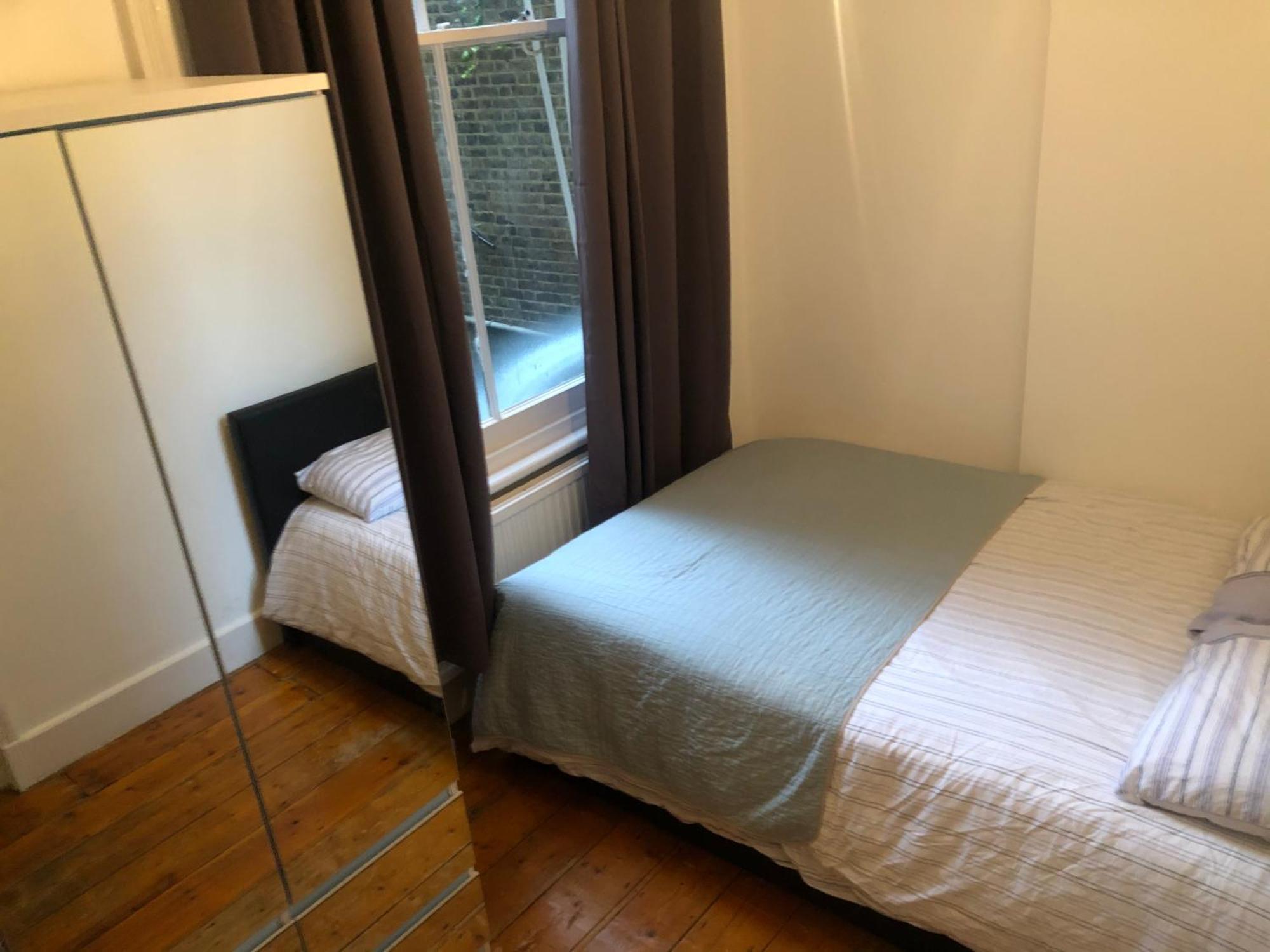 Cosy Double Room In West Kensington ロンドン エクステリア 写真